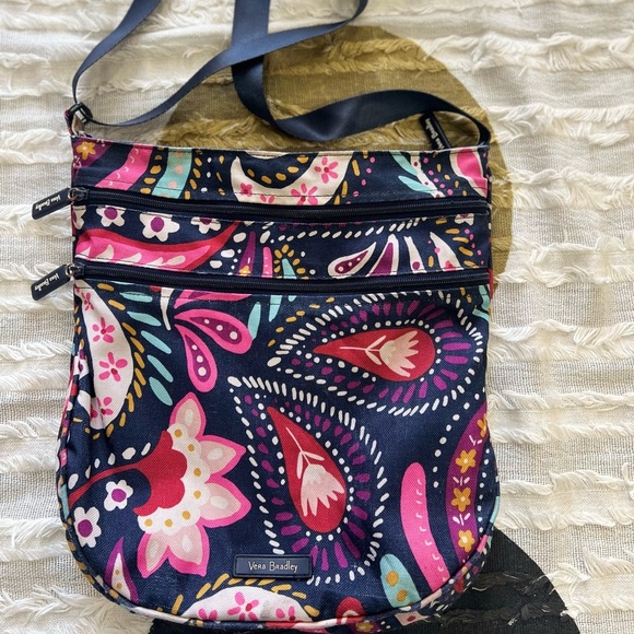 Vera Bradley Trio Zip Hipster Painted Paisley Womens Crossbody Casual Everyday - Picture 1 of 7